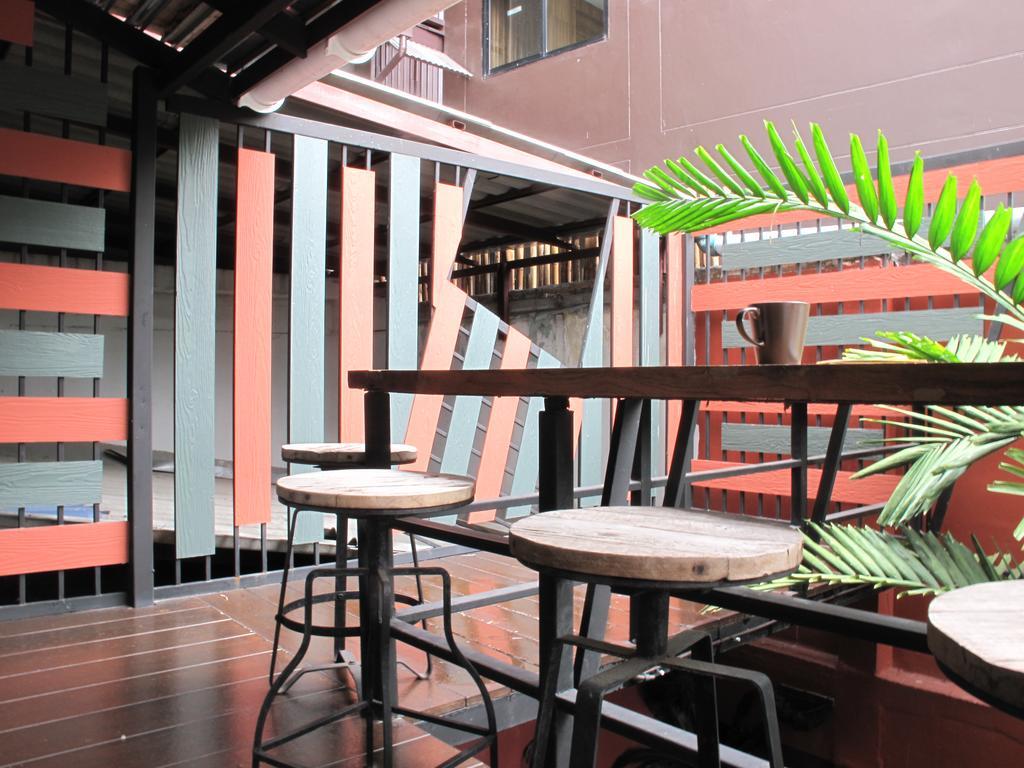 Rada Arak 79/4 Hostel Chiang Mai Eksteriør bilde