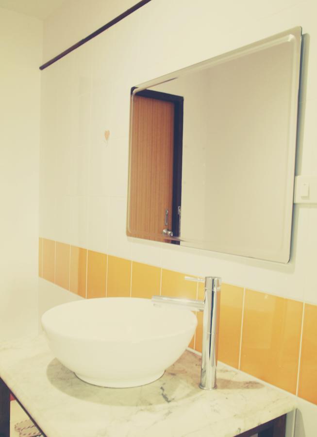 Rada Arak 79/4 Hostel Chiang Mai Eksteriør bilde